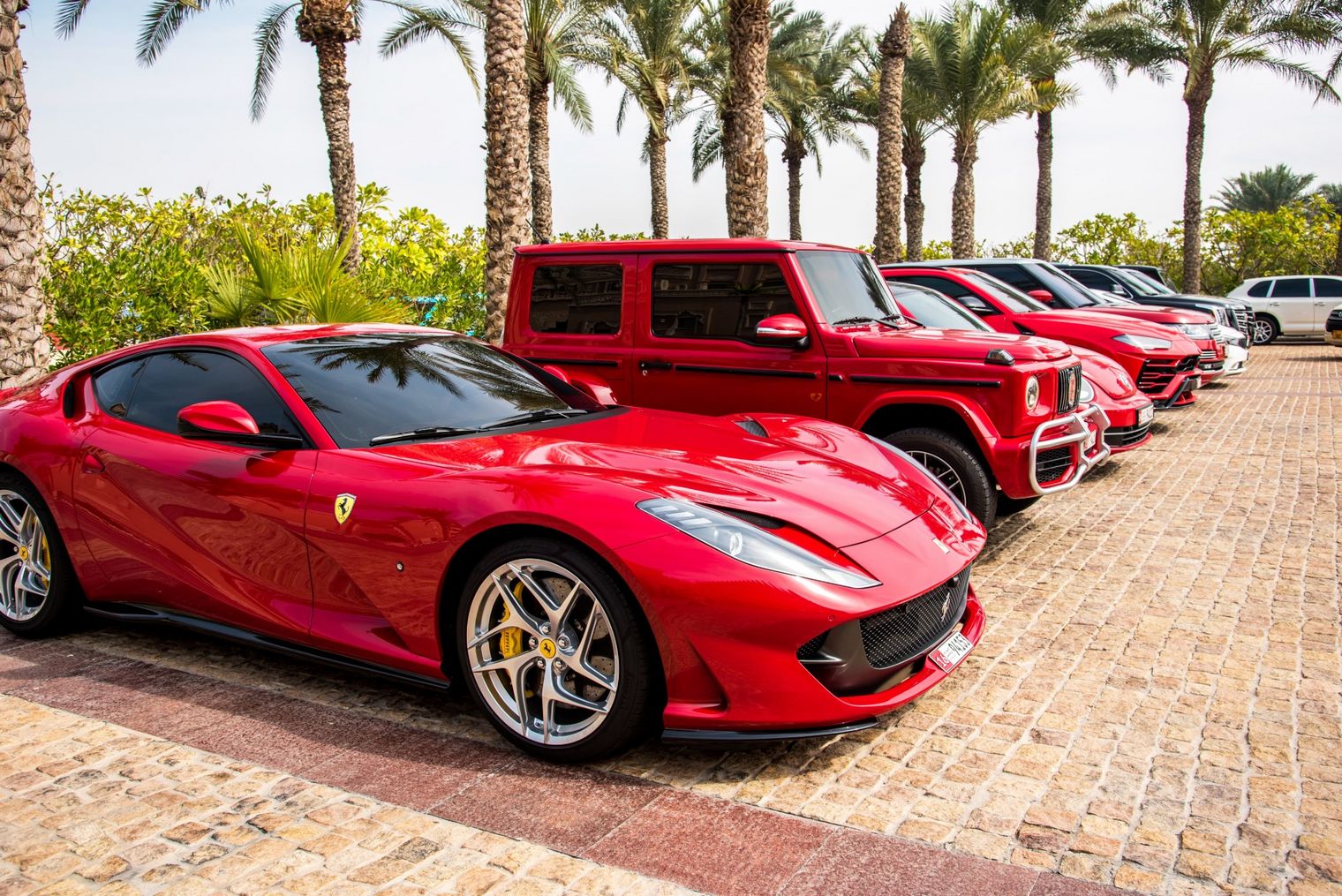 How to rent an auto in Dubai